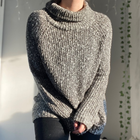 GARAGE Oversized Grey Knit Sweater Turtleneck - Picture 2 of 7